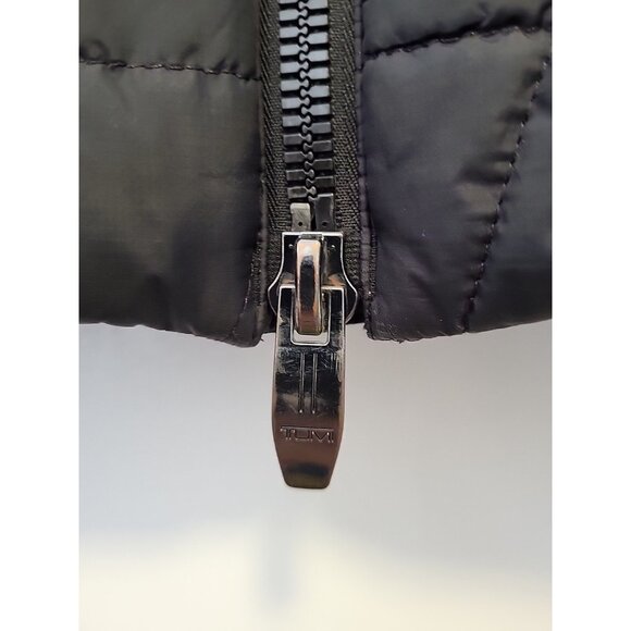 Tumi Men's Puffer Vest Zipper Pockets Black Small - Picture 4 of 11